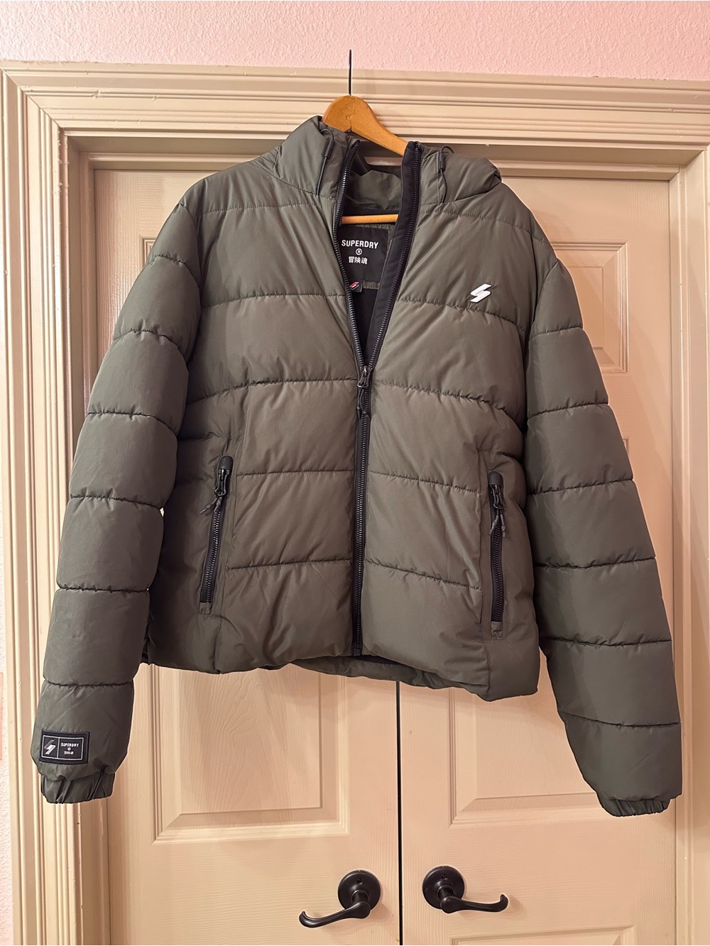 Superdry men’s Puffer Jacket with Hood
